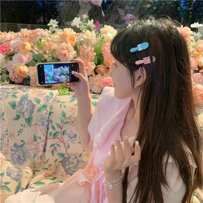 喜欢的人忘记戴眼镜了